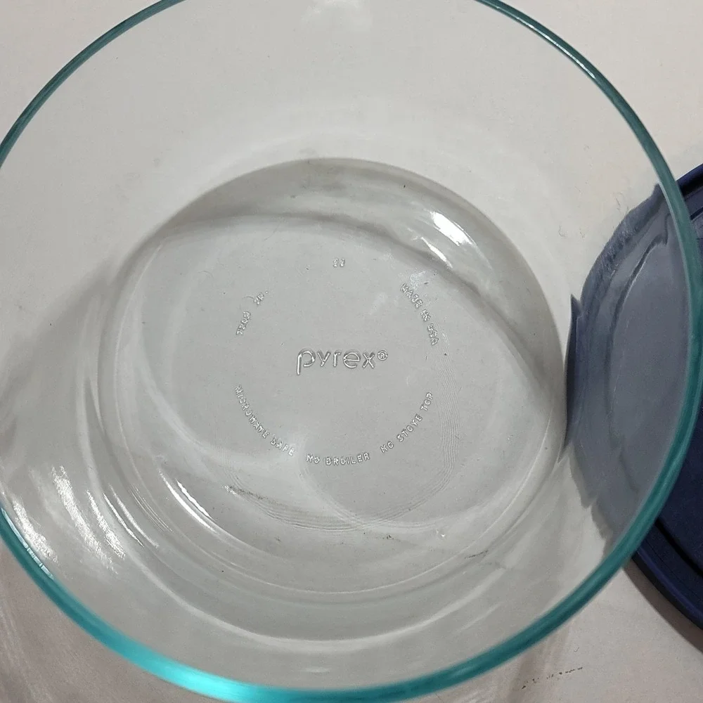 Pyrex‎ 7203 7-Cup Round Glass Food Storage Bowl